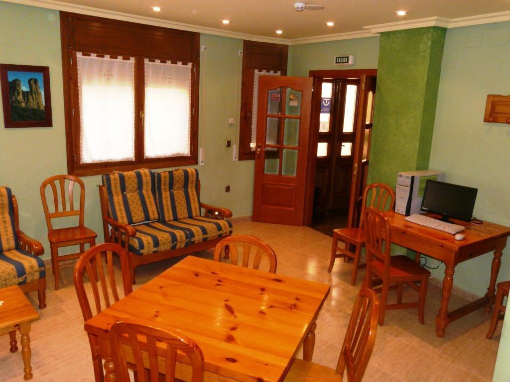 Hostal Rural Casa Castro Alberuela de la Liena Esterno foto