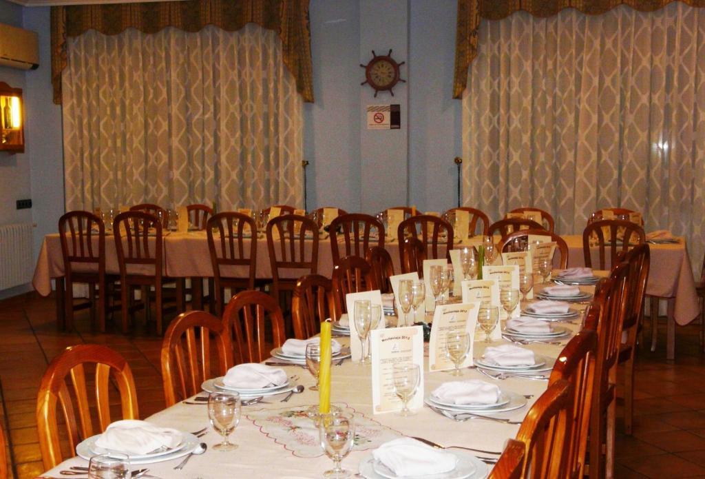 Hostal Rural Casa Castro Alberuela de la Liena Esterno foto